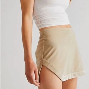 Free People Annalise velvet mini skirt size 8